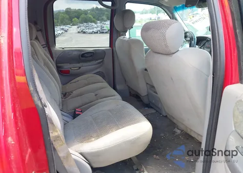 2002 Ford F-150 Lariat/Xlt from USA, damaged, VIN 1FTRW08L02KA85840